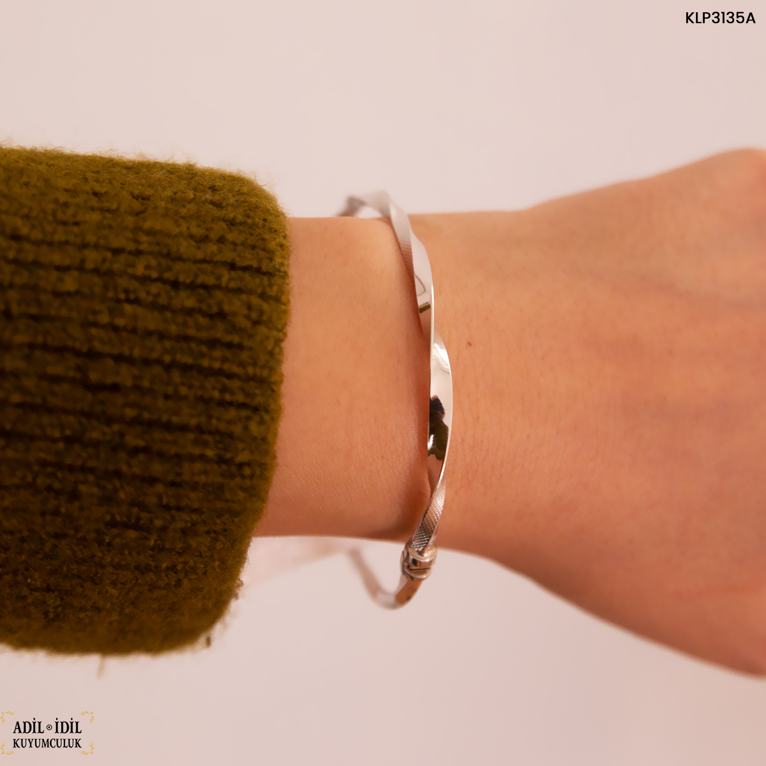 Burma Beyaz Altın Kelepçe